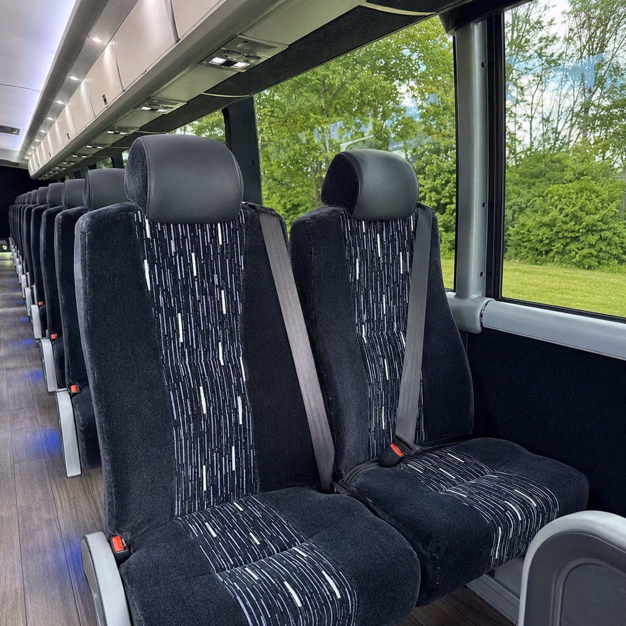 compare bus rental pricing in palmdale online upfront and in minutes