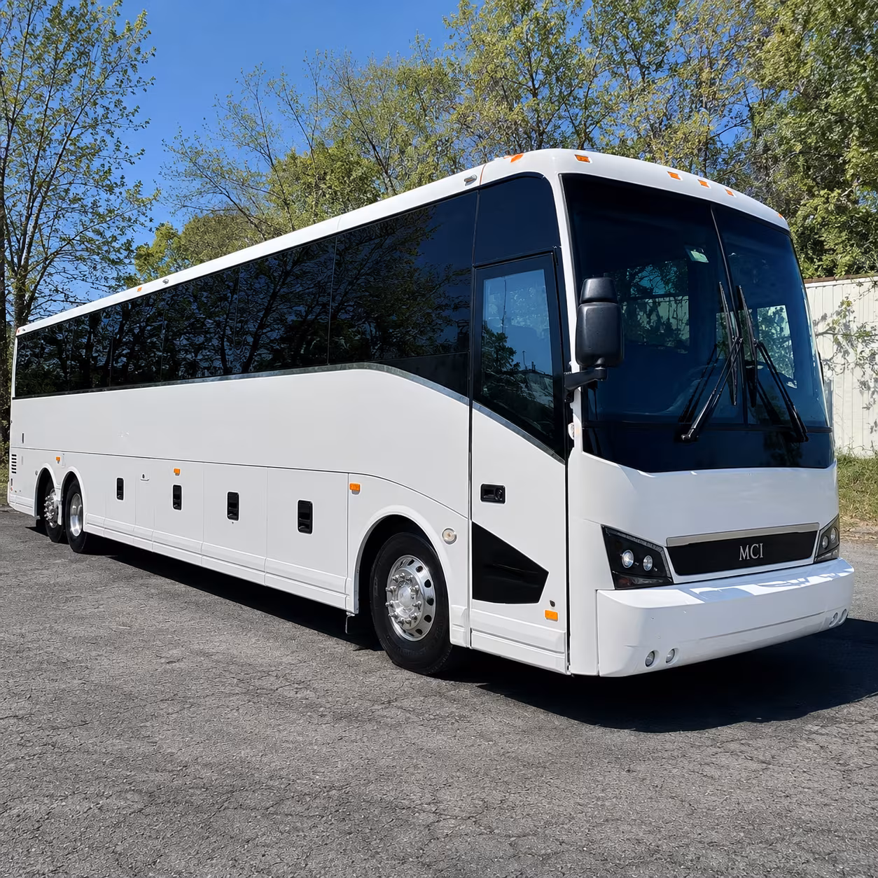 corporate airport transfer buses between palmdale and bur lax or ont