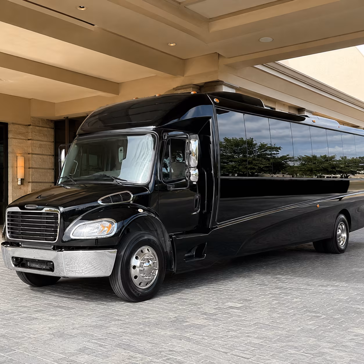 minibus rentals for smaller palmdale prom groups heading to santa clarita